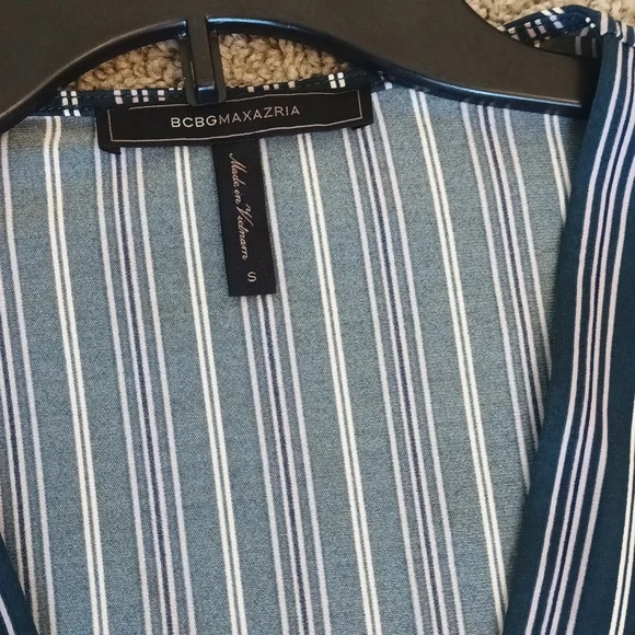 BCBGMaxazria wrap dress - Picture 4 of 6